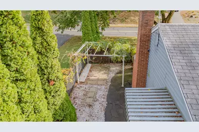 584 Gracey Avenue, Meriden, CT 06451 - Photo 29