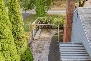 584 Gracey Ave, Meriden, CT 06451 - Photo 29