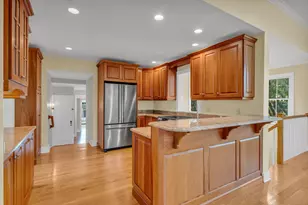 64 Boston St, Guilford, CT 06437 - Photo 21