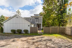 64 Boston St, Guilford, CT 06437 - Photo 33