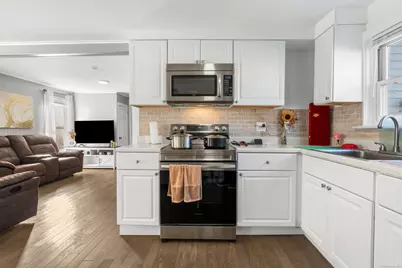 126 Heath Street, Hartford, CT 06106 - Photo 7