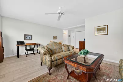 292 Pequot Avenue #E1, New London, CT 06320 - Photo 15