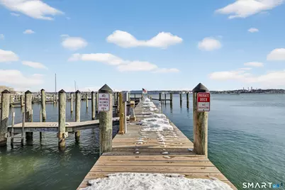 292 Pequot Avenue #E1, New London, CT 06320 - Photo 31