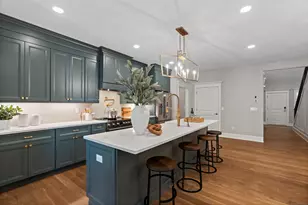 1111 St Andrews Dr, Oxford, CT 06478 - Photo 7