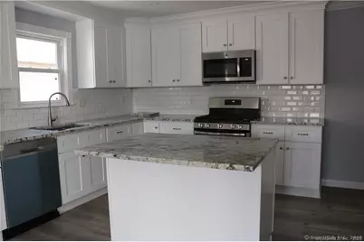 41 Colonial Road, Stamford, CT 06906 - Photo 3