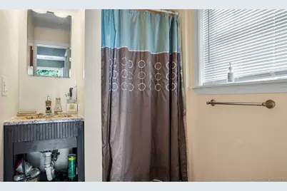 1371 Old North Colony Road, Meriden, CT 06450 - Photo 7