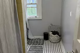 643 Newfield Ave, Bridgeport, CT 06607 - Photo 5