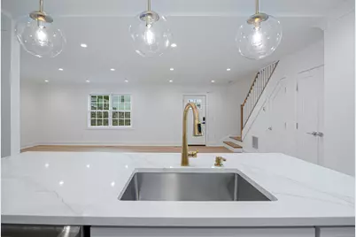 82 Josephine Evaristo Avenue, Greenwich, CT 06830 - Photo 5