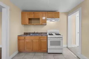 122 Derby Ave, New Haven, CT 06511 - Photo 9