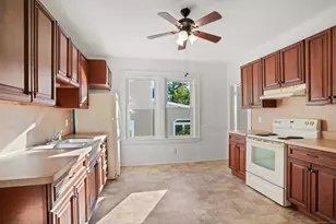 147 Park St, Stratford, CT 06614 - Photo 11