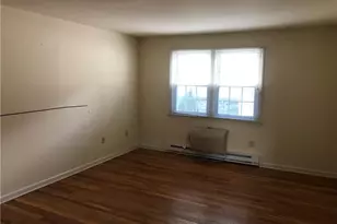 44 Mead St, Stamford, CT 06907 - Photo 9