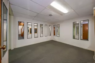 78 Kennedy Dr, Meriden, CT 06450 - Photo 27