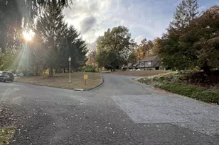 2 Twin Oaks, New Milford, CT 06776 - Photo 5