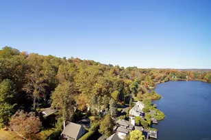 213 Mamanasco Rd, Ridgefield, CT 06877 - Photo 5