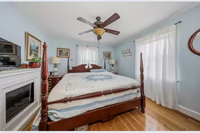 102 Waverly Street, Waterbury, CT 06710 - Photo 17