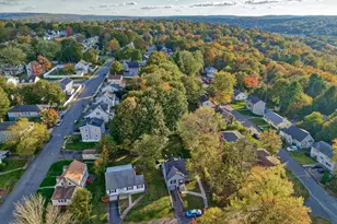 102 Waverly St, Waterbury, CT 06710 - Photo 33