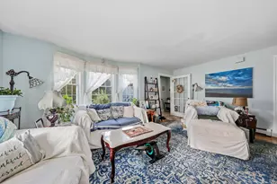 102 Waverly St, Waterbury, CT 06710 - Photo 3