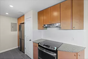 466 Middletown Ave, New Haven, CT 06513 - Photo 11