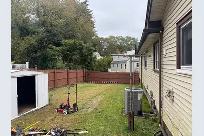 11 Linda Drive, Bridgeport, CT 06606 - Photo 13