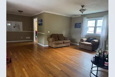 11 Linda Drive, Bridgeport, CT 06606 - Photo 3