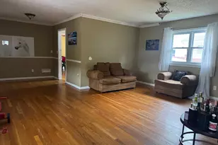 11 Linda Dr, Bridgeport, CT 06606 - Photo 3