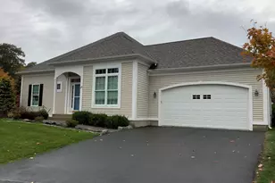 34 Woodsboro Cir, Cromwell, CT 06416 - Photo 3