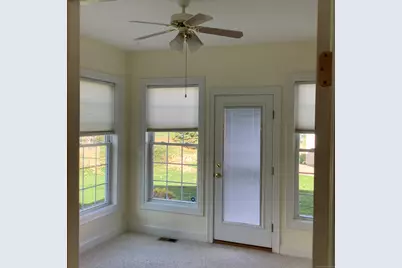 34 Woodsboro Circle #34, Cromwell, CT 06416 - Photo 15