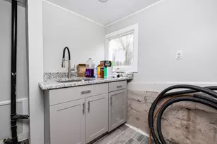 243 Pond St, New Britain, CT 06051 - Photo 25