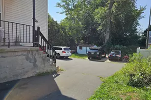 15 Jubilee St, New Britain, CT 06051 - Photo 3