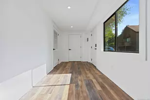 488 Commanche Ln, Stratford, CT 06614 - Photo 23