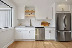 488 Commanche Ln, Stratford, CT 06614 - Photo 13