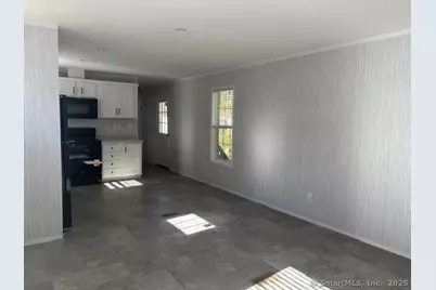 6 Violette Road, Newtown, CT 06470 - Photo 3