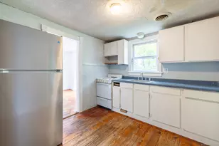 22 Lakeview St, East Hampton, CT 06424 - Photo 19