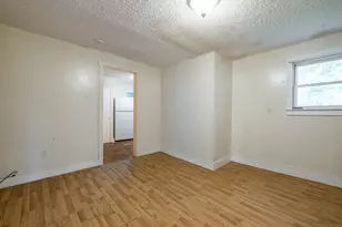 22 Lakeview St, East Hampton, CT 06424 - Photo 5