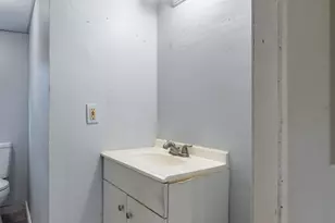 22 Lakeview St, East Hampton, CT 06424 - Photo 27