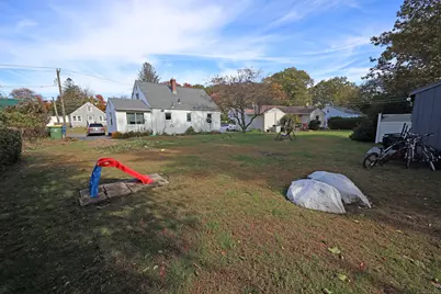 207 Nichols Drive, Waterbury, CT 06708 - Photo 3