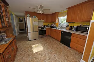 207 Nichols Dr, Waterbury, CT 06708 - Photo 5
