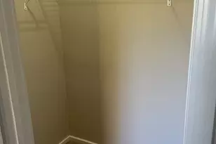 140 Thompson St, East Haven, CT 06513 - Photo 19