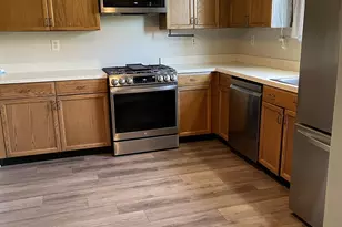 140 Thompson St, East Haven, CT 06513 - Photo 7