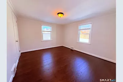 387 Quaker Lane South, West Hartford, CT 06119 - Photo 5