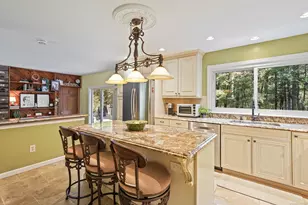 19 Kimberly Dr, Brookfield, CT 06804 - Photo 9