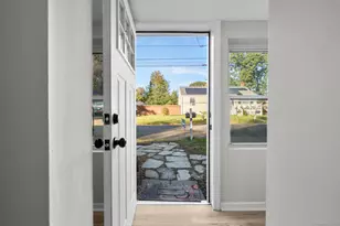 107 Dewey St, Stratford, CT 06615 - Photo 3