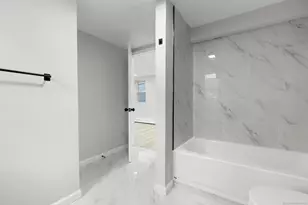 107 Dewey St, Stratford, CT 06615 - Photo 27