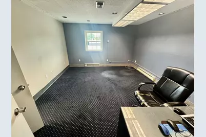 252 Hartford Avenue, Newington, CT 06111 - Photo 13