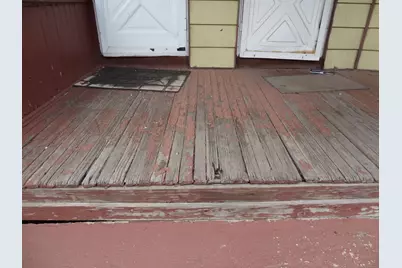 363 Carroll Avenue, Bridgeport, CT 06607 - Photo 11