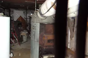 363 Carroll Ave, Bridgeport, CT 06607 - Photo 5