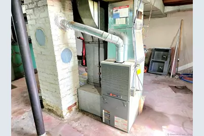 127 Hollywood Avenue, West Hartford, CT 06110 - Photo 15