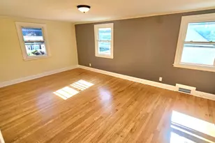 127 Hollywood Ave, West Hartford, CT 06110 - Photo 11