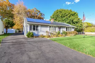 70 Green Manor Dr, East Hartford, CT 06118 - Photo 3