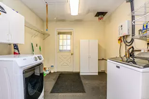 70 Green Manor Dr, East Hartford, CT 06118 - Photo 11